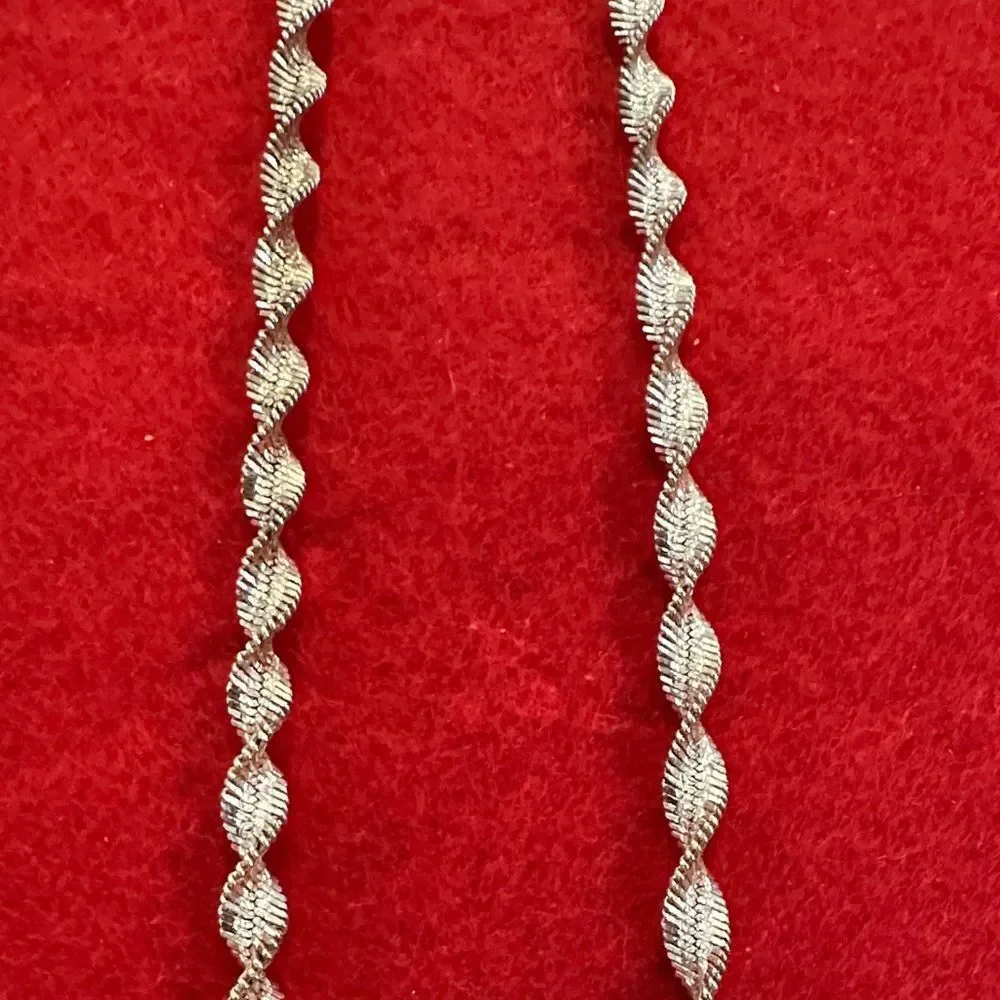 Made in Italy 925 Fine Italian Silver Elegant Twist Herringbone Necklace
